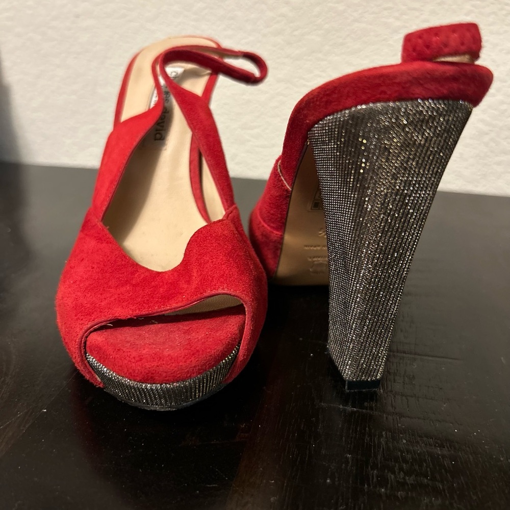 Charles David peep toe heel. Size 7.5
